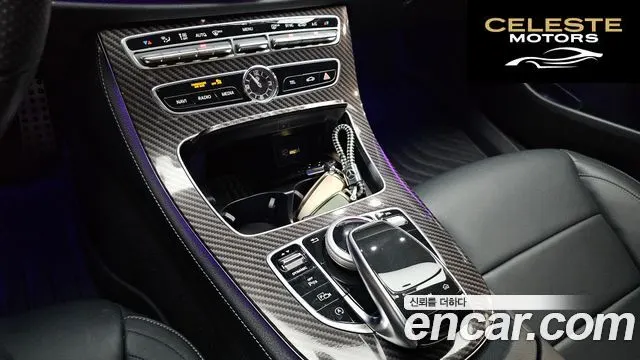 MERCEDES AMG E-Classe W213 E350 4MATIC AMG Line 2019 — photo 18 sur 20