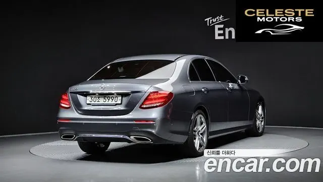 MERCEDES AMG E-Classe W213 E300 AMG Line 2019 — photo 2 sur 20