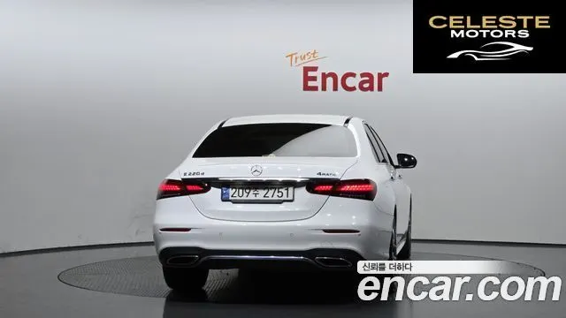 MERCEDES AMG E-Classe W213 E220d 4MATIC AMG Line 2022 — photo 4 sur 20