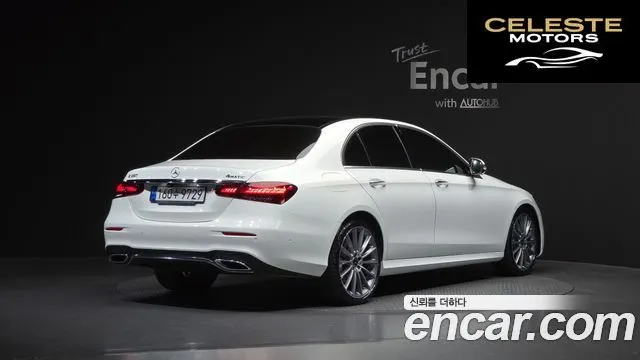 MERCEDES AMG E-Classe W213 E350 4MATIC AMG Line 2022 — photo 2 sur 20