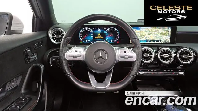 MERCEDES AMG A-Classe W177 AMG A35 4MATIC Berline 2021 — photo 13 sur 20
