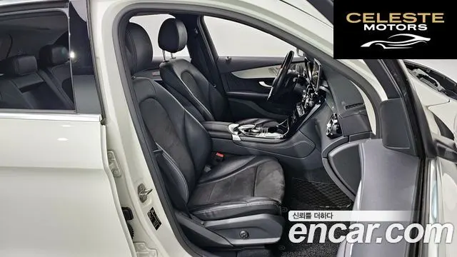 MERCEDES AMG GLC-Classe X253 GLC300 4MATIC AMG Line 2019 — photo 12 sur 20