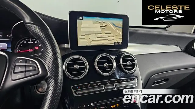MERCEDES AMG GLC-Classe X253 GLC300 4MATIC AMG Line 2019 — photo 17 sur 20