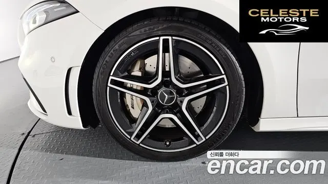 MERCEDES AMG A-Classe W177 AMG A35 4MATIC Berline 2020 — photo 4 sur 20
