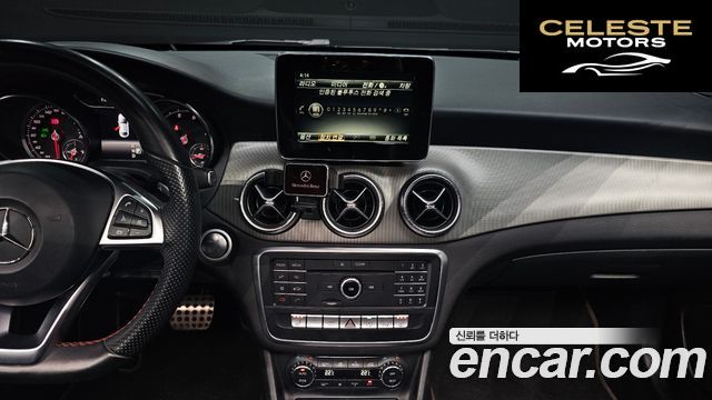 MERCEDES AMG CLA-Classe C117 CLA220 AMG Line 2018 — photo 14 sur 20