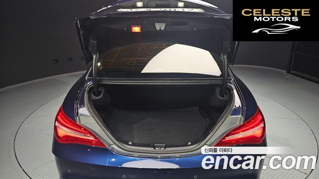 MERCEDES AMG CLA-Classe C117 CLA220 AMG Line 2018 — photo 20 sur 20