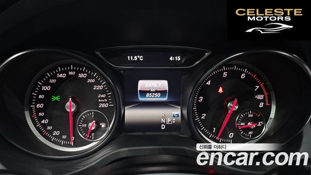 MERCEDES AMG CLA-Classe C117 CLA220 AMG Line 2018 — photo 8 sur 20