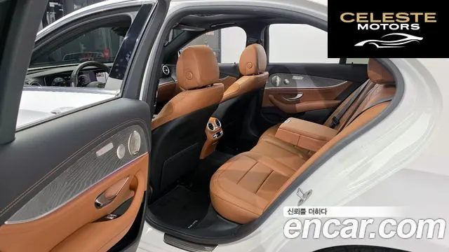 MERCEDES AMG E-Classe W213 E350 4MATIC AMG Line 2021 — photo 11 sur 20