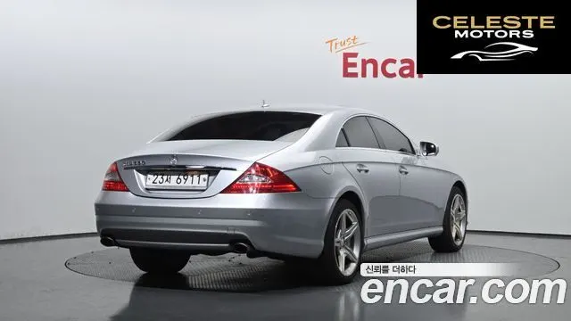MERCEDES AMG CLS-Classe W219 CLS350 AMG Package 2010 — photo 2 sur 20