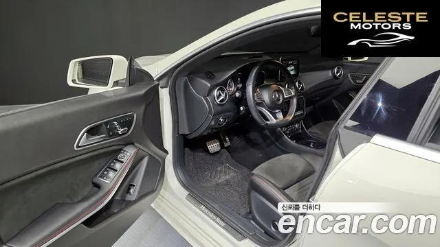 MERCEDES AMG CLA-Classe C117 CLA220 AMG Line 2018 — photo 10 sur 20