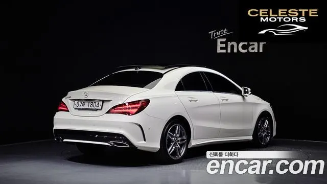 MERCEDES AMG CLA-Classe C117 CLA220 AMG Line 2018 — photo 2 sur 20