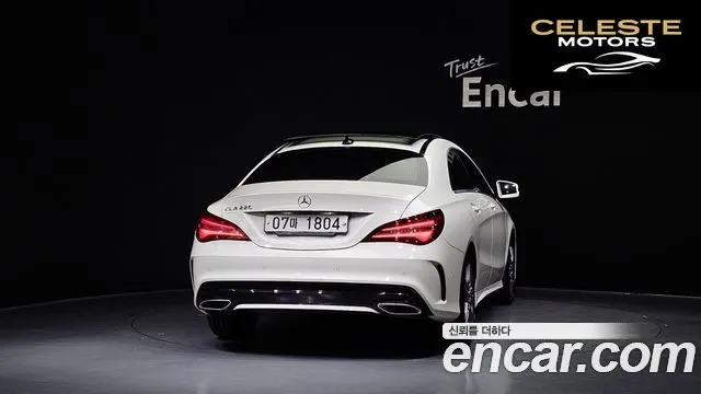 MERCEDES AMG CLA-Classe C117 CLA220 AMG Line 2018 — photo 4 sur 20