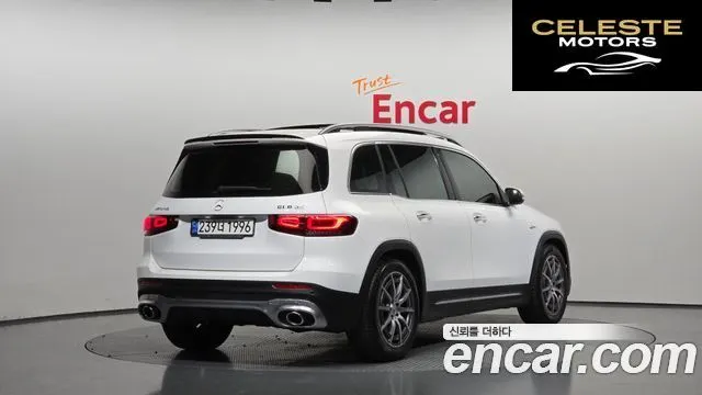 MERCEDES AMG GLB-Classe X247 AMG GLB35 4MATIC 2021 — photo 2 sur 20