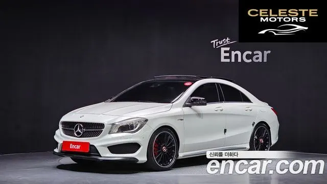 MERCEDES AMG CLA-Classe C117 CLA45 AMG 4MATIC 2016 — photo 1 sur 20