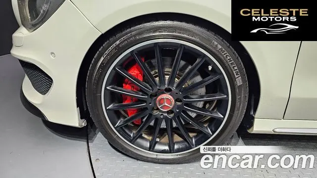 MERCEDES AMG CLA-Classe C117 CLA45 AMG 4MATIC 2016 — photo 5 sur 20
