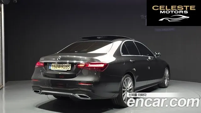 MERCEDES AMG E-Classe W213 E350 4MATIC AMG Line 2022 — photo 2 sur 20