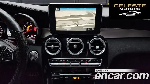 MERCEDES AMG GLC-Classe X253 GLC300 4MATIC AMG Line 2019 — photo 14 sur 20