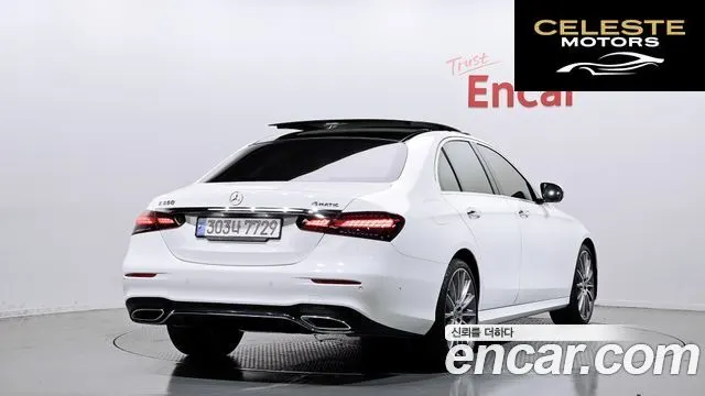 MERCEDES AMG E-Classe W213 E350 4MATIC AMG Line 2022 — photo 2 sur 20