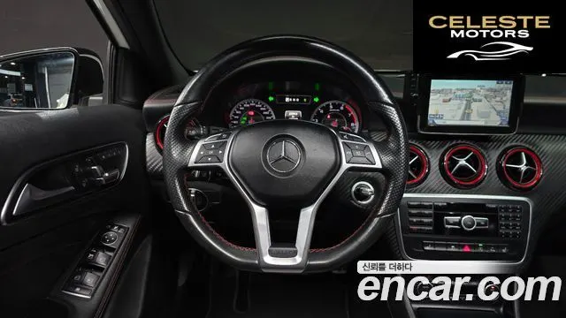 MERCEDES AMG A-Classe W176 A45 AMG 4MATIC 2015 — photo 13 sur 20