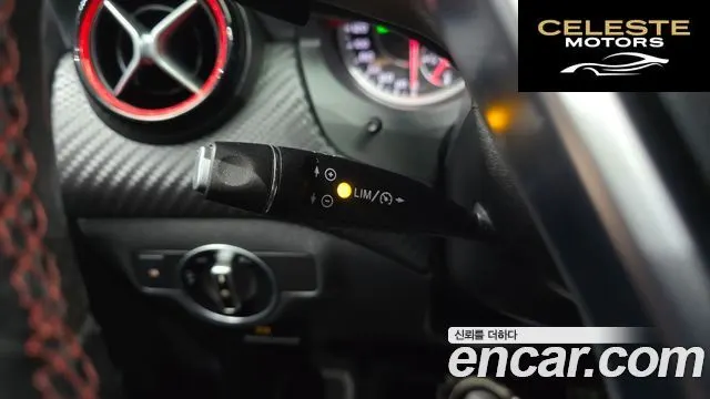 MERCEDES AMG A-Classe W176 A45 AMG 4MATIC 2015 — photo 18 sur 20