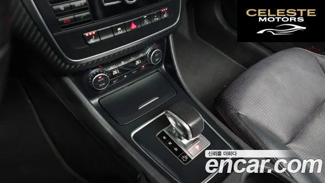MERCEDES AMG A-Classe W176 A45 AMG 4MATIC 2015 — photo 9 sur 20