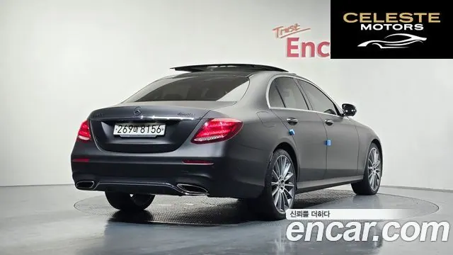 MERCEDES AMG E-Classe W213 E350 4MATIC AMG Line 2020 — photo 2 sur 20