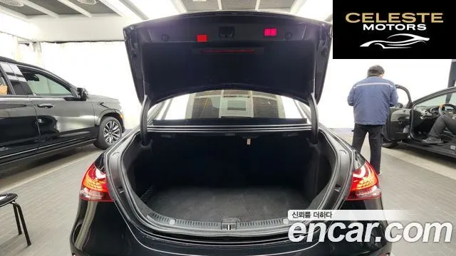 MERCEDES AMG E-Classe W213 E350 4MATIC AMG Line 2021 — photo 20 sur 20