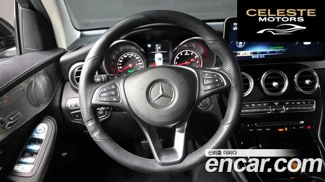 MERCEDES AMG GLC-Classe X253 GLC300 4MATIC AMG Line 2019 — photo 13 sur 20