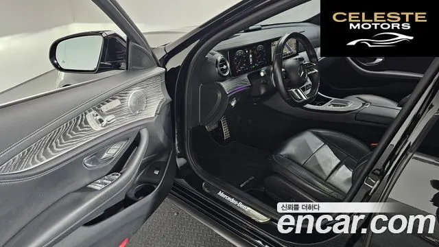 MERCEDES AMG E-Classe W213 E350 4MATIC AMG Line 2021 — photo 11 sur 20