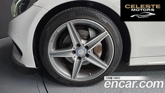 MERCEDES AMG C-Classe W205 C200 AMG Line 2017 — photo 5 sur 26