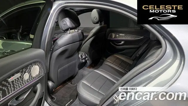 MERCEDES AMG E-Classe W213 E350 4MATIC AMG Line 2021 — photo 11 sur 20