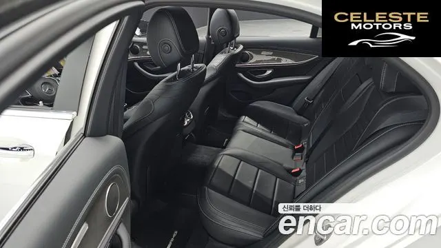 MERCEDES AMG E-Classe W213 E300 4MATIC AMG Line 2017 — photo 12 sur 26