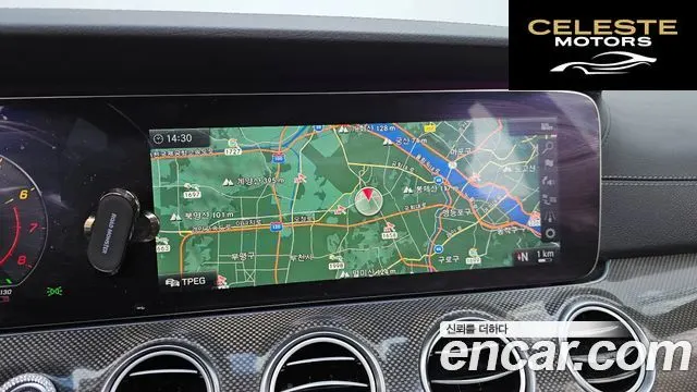 MERCEDES AMG E-Classe W213 E350 4MATIC AMG Line 2019 — photo 16 sur 20