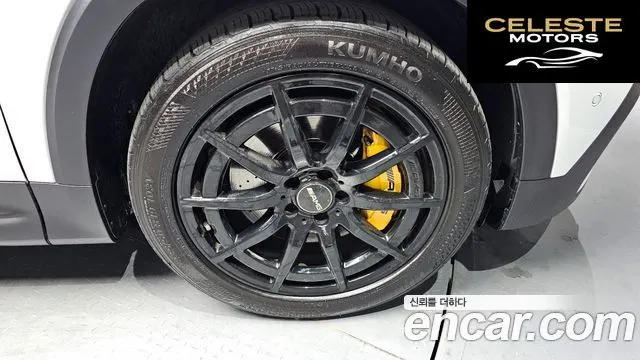 MERCEDES AMG GLB-Classe X247 AMG GLB35 4MATIC 2021 — photo 5 sur 20