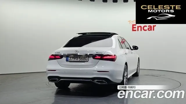 MERCEDES AMG E-Classe W213 E350 4MATIC AMG Line 2022 — photo 4 sur 20