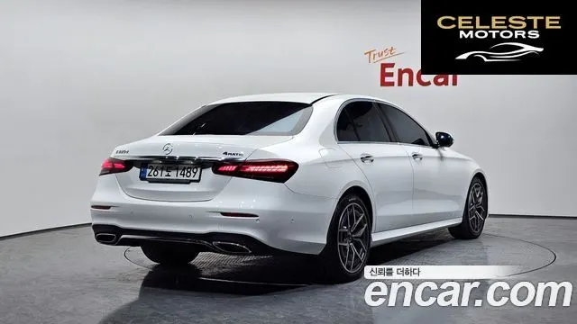 MERCEDES AMG E-Classe W213 E220d 4MATIC AMG Line 2022 — photo 2 sur 26