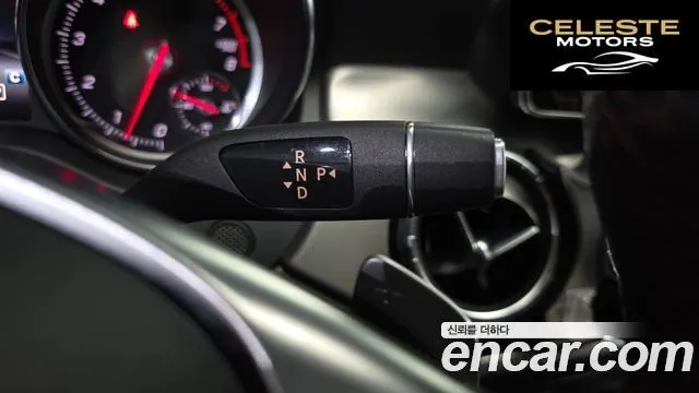 MERCEDES AMG CLA-Classe C117 CLA220 AMG Line 2018 — photo 9 sur 20