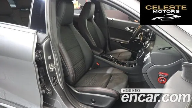 MERCEDES AMG CLA-Classe C117 CLA220 AMG Line 2018 — photo 10 sur 20