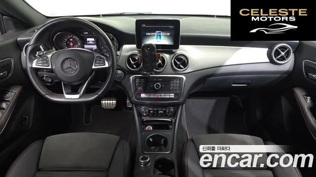 MERCEDES AMG CLA-Classe C117 CLA220 AMG Line 2018 — photo 7 sur 20