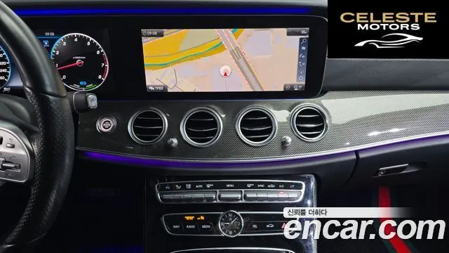 MERCEDES AMG E-Classe W213 E350 4MATIC AMG Line 2019 — photo 14 sur 20