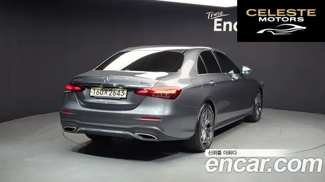 MERCEDES AMG E-Classe W213 E220d 4MATIC AMG Line 2021 — photo 2 sur 20