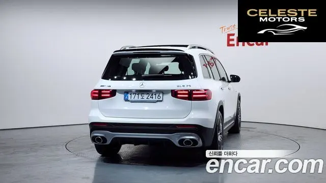 MERCEDES AMG GLB-Classe X247 AMG GLB35 4MATIC 2025 — photo 4 sur 20