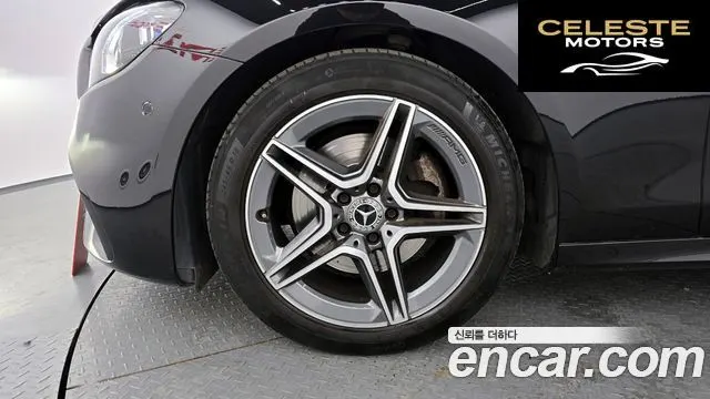 MERCEDES AMG E-Classe W213 E250 AMG Line 2023 — photo 5 sur 20