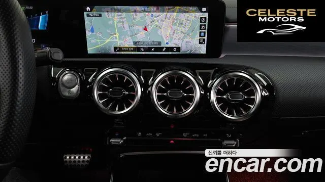 MERCEDES AMG A-Classe W177 AMG A35 4MATIC Berline 2022 — photo 14 sur 26