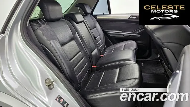 MERCEDES AMG M-Classe W164 ML63 AMG 2008 — photo 12 sur 20