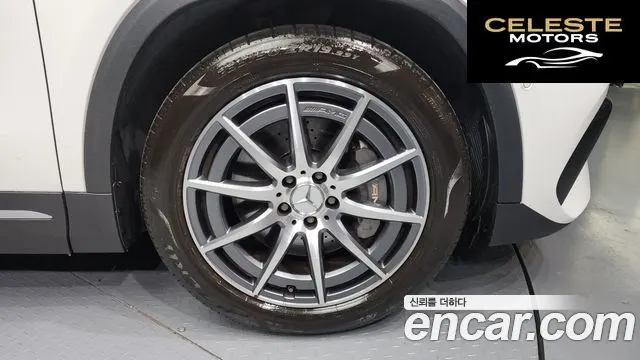 MERCEDES AMG GLA-Classe H247 GLA45 AMG 4MATIC+ 2022 — photo 5 sur 20