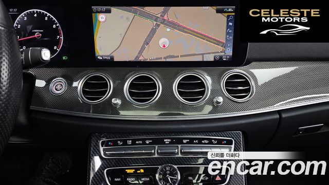 MERCEDES AMG E-Classe W213 E350 4MATIC AMG Line 2020 — photo 14 sur 26