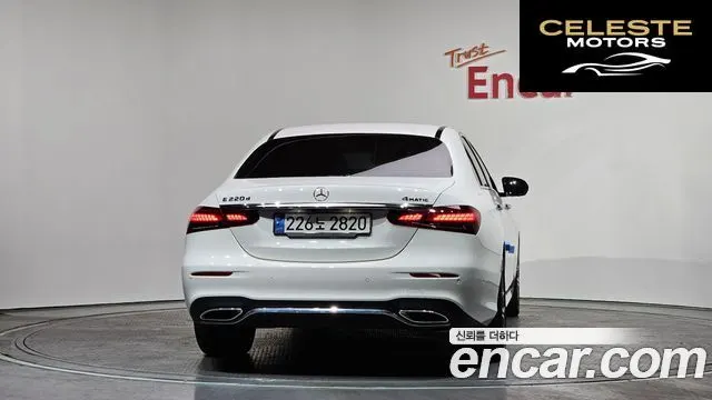 MERCEDES AMG E-Classe W213 E220d 4MATIC AMG Line 2022 — photo 3 sur 20