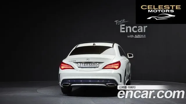 MERCEDES AMG CLA-Classe C117 CLA220 AMG Line 2018 — photo 4 sur 20
