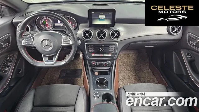 MERCEDES AMG CLA-Classe C117 CLA220 AMG Line 2018 — photo 7 sur 20